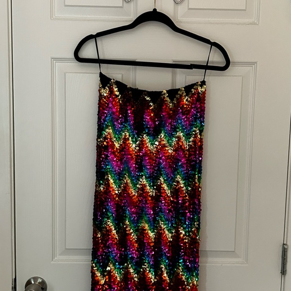 Sequin Rainbow Dress (elastic) - Picture 5 of 12